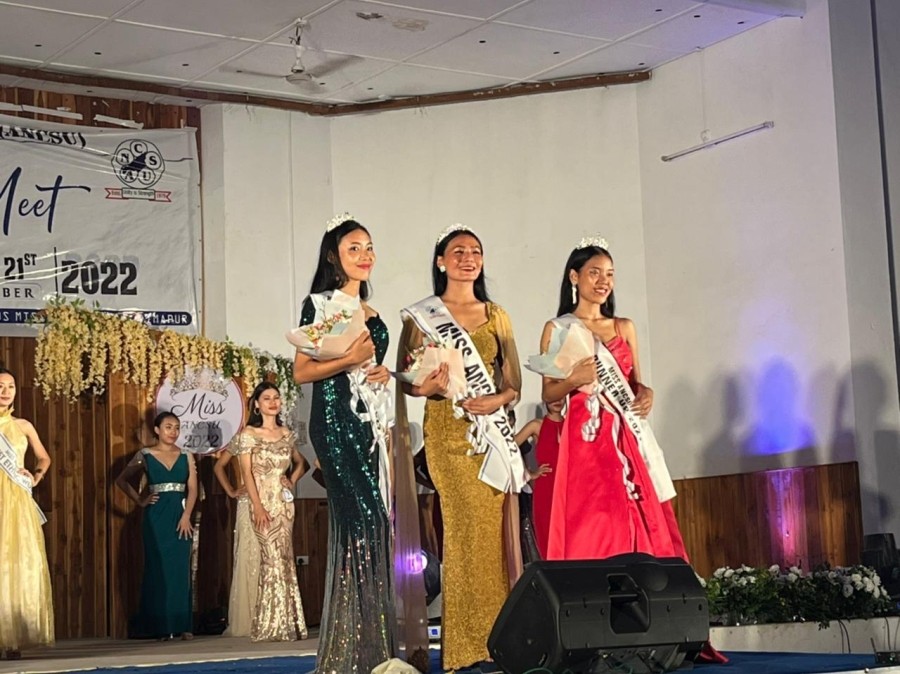 Lihyeih T Konyak, Miss ANCSU 2022, along with Pouthailu Gonmei, first runners-up and Imjungwatila Longkumer, second runners-up. (Morung Photo)